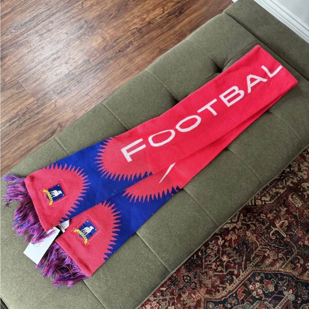NEW Nike Ted Lasso Football is Life Scarf